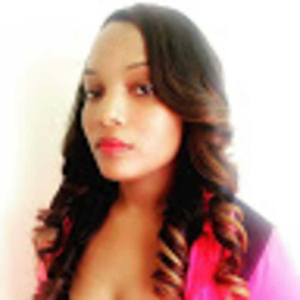 Meet your Posher, Dionna